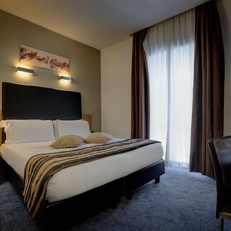 Hotel Rinascimento - Gruppo Trevi Hotels Рим Екстериор снимка